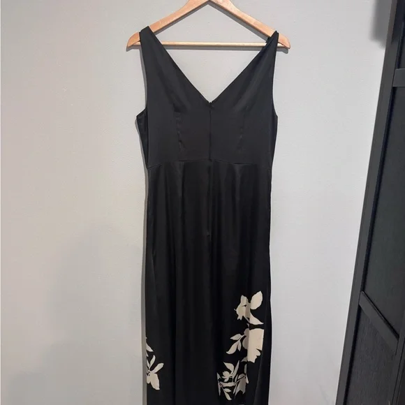 VINCE FLORAL RUCHED MIDI DRESS Size 6 - Picture 5 of 6